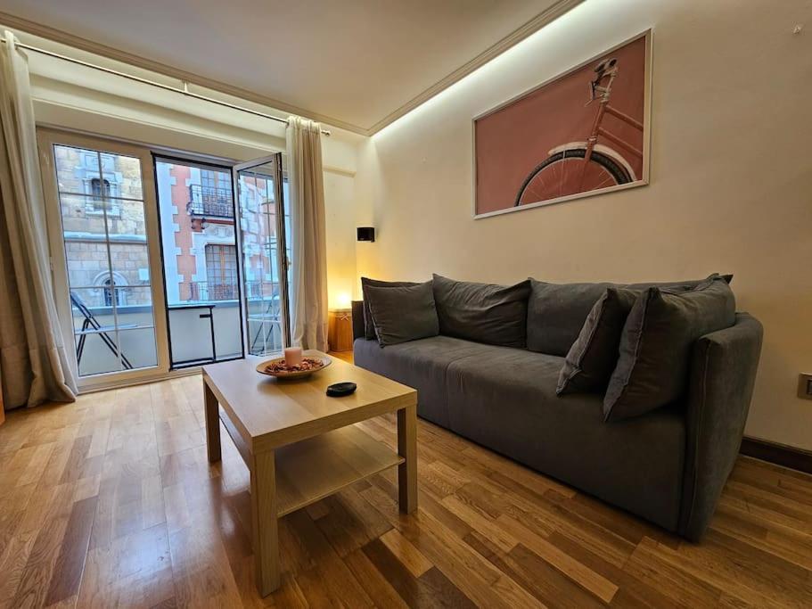 636A Gran Apartamento En Pleno Centro Овьедо Экстерьер фото